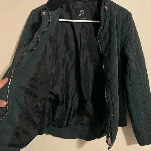 New York & Co Quilted Lightweight Jacket Size Medium - Picture 3 of 6